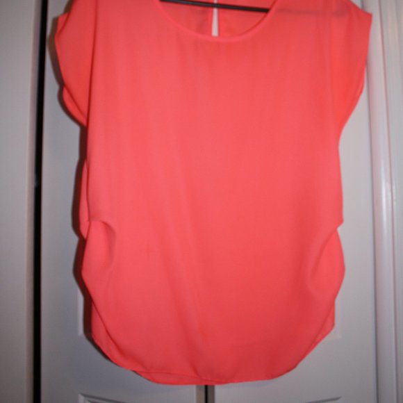 Bright top - Picture 2 of 4